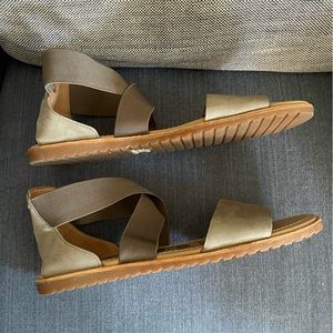 Barely worn khaki sandals